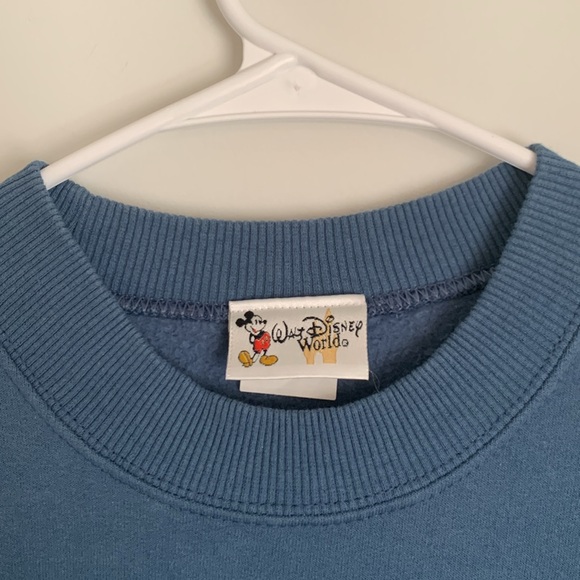 Vintage Walt Disney World Blue Pooh Sweatshirt very good condition - Picture 2 of 6
